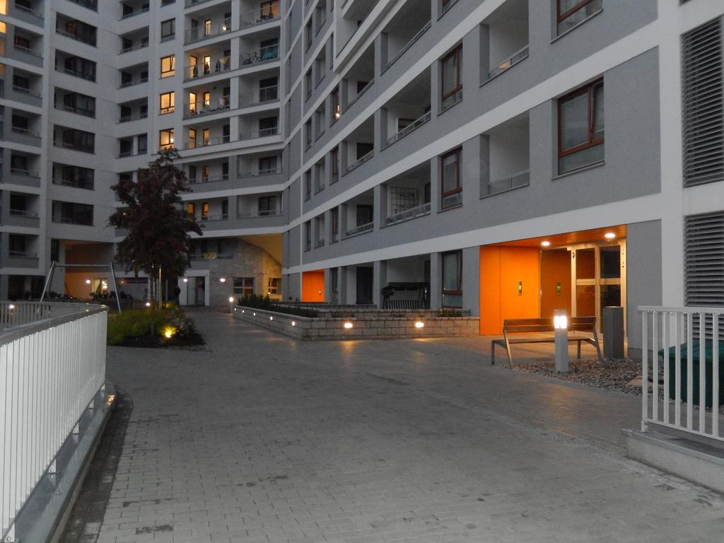 Inny Wymiar Warsaw Exterior photo